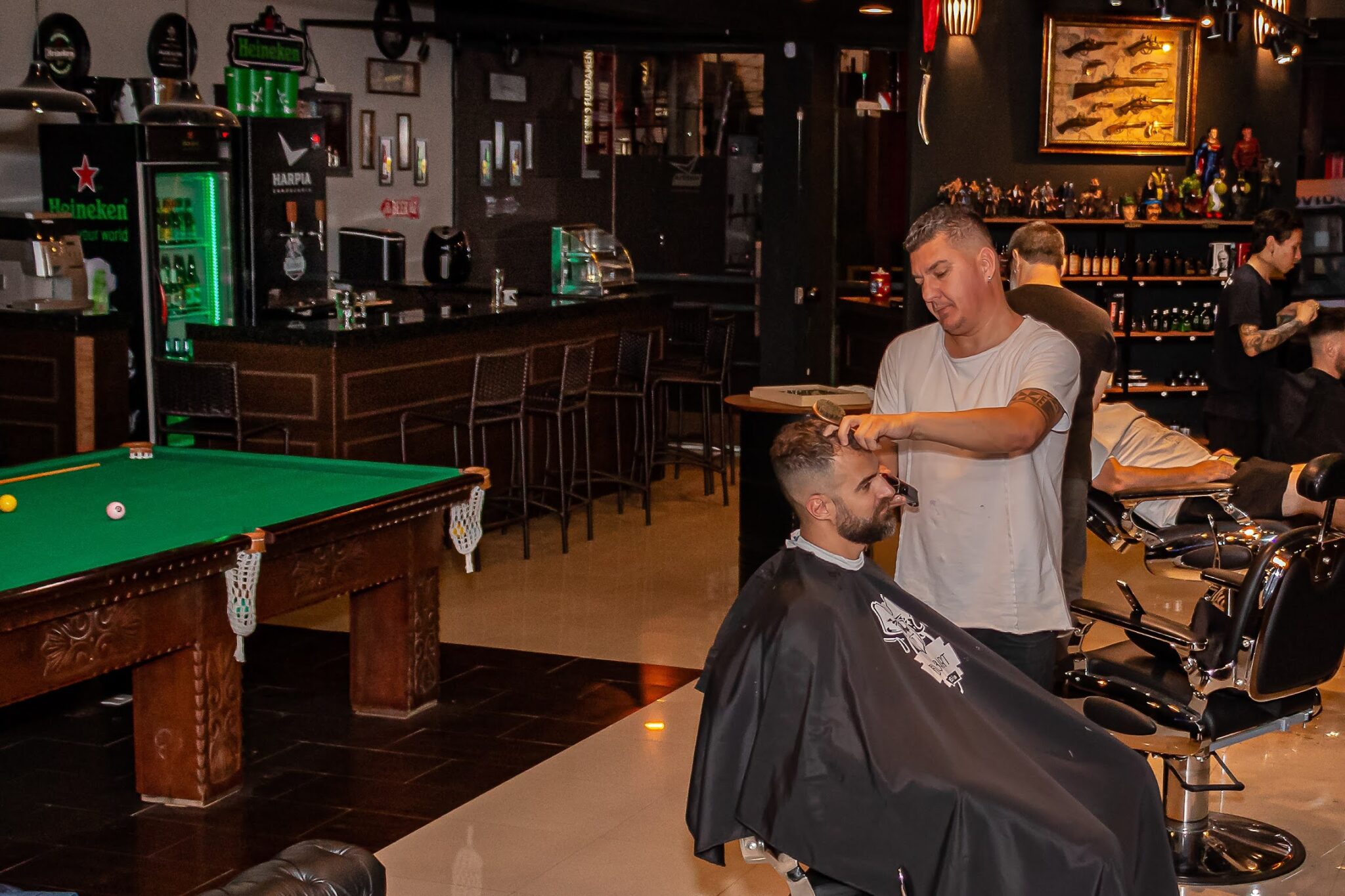 Barbearia Campinas - Barbeiro - Black Bart Barbearia & Pub